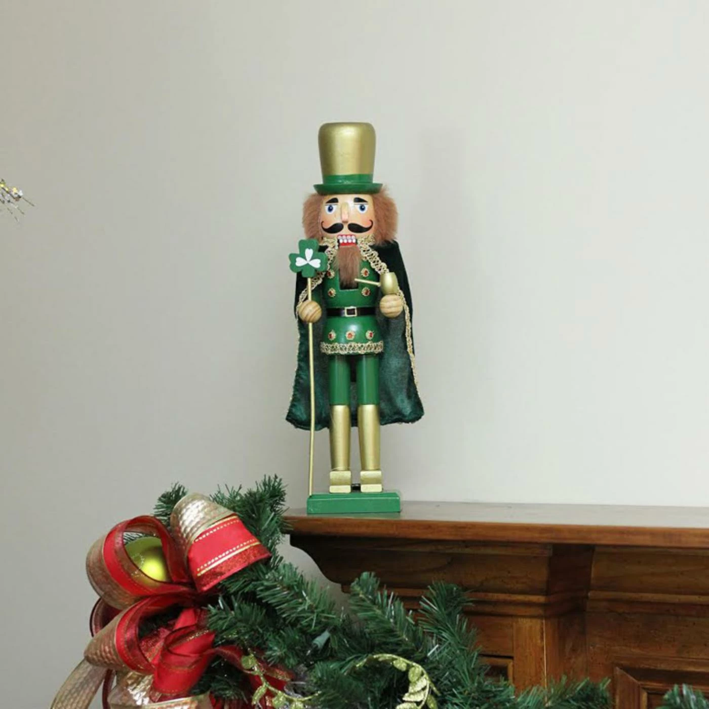 Brand new โ Nutcrackers Northlight 15 In. Luck Of The Irish Nutcracker ๐ 4 Brand new โ Nutcrackers Northlight 15 In. Luck Of The Irish Nutcracker ๐ - Image 2